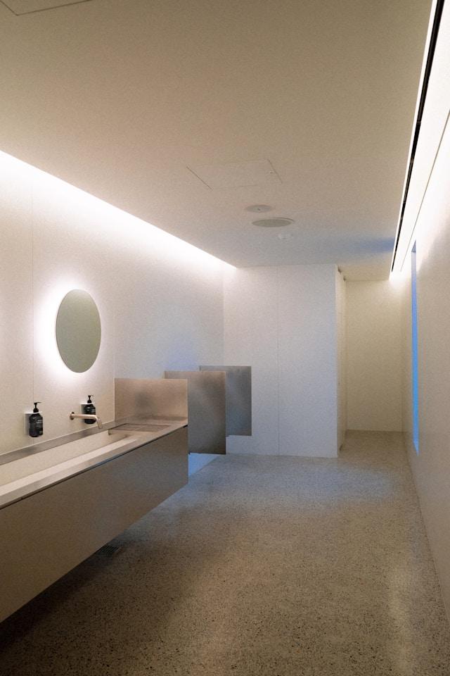 restroom cleaning - final touch
